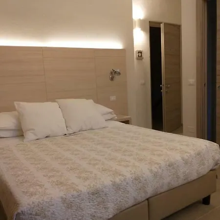 Pensjonat Cecio 5 Terre 4*