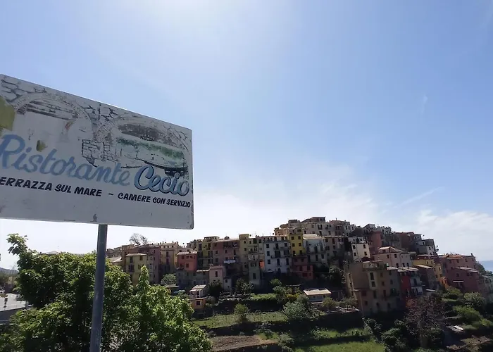 Cecio 5 Terre 4* Corniglia