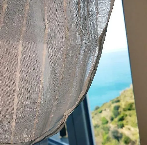 Gasthuis Cecio 5 Terre 4*