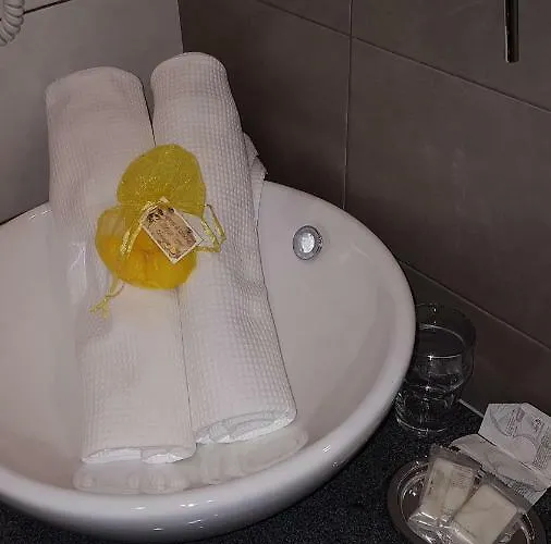 Gasthuis Cecio 5 Terre 4*